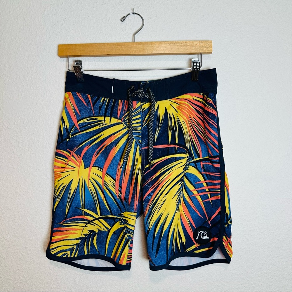 Quicksilver High Line Men’s Board Shorts Size 27